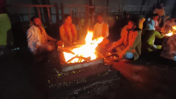 famous pandit for baglamukhi a