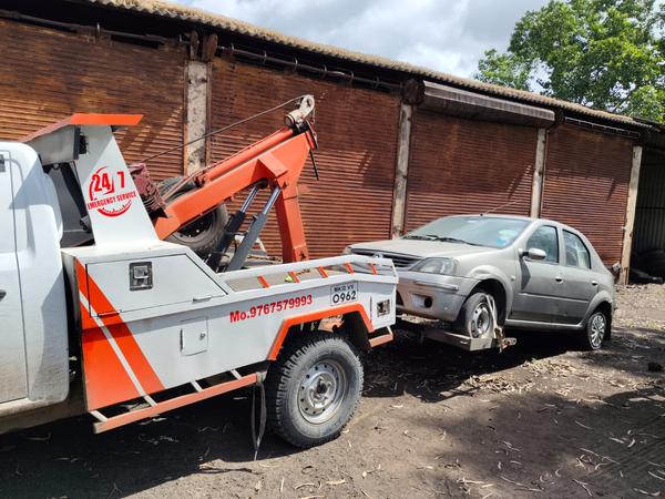 flatbed tow trucks