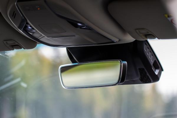 multimedia features
