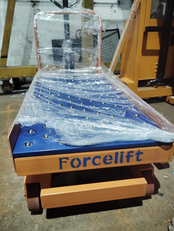scissor lift manufacturer