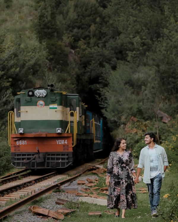 candid wedding photography in