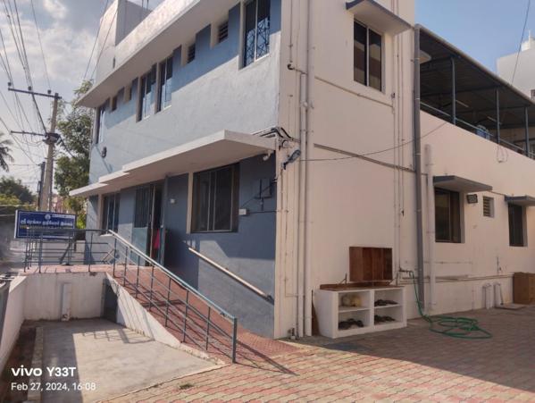 safe comfortable old age home