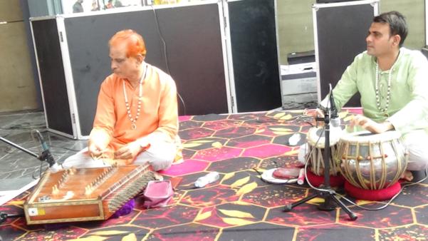santoor maestro today
