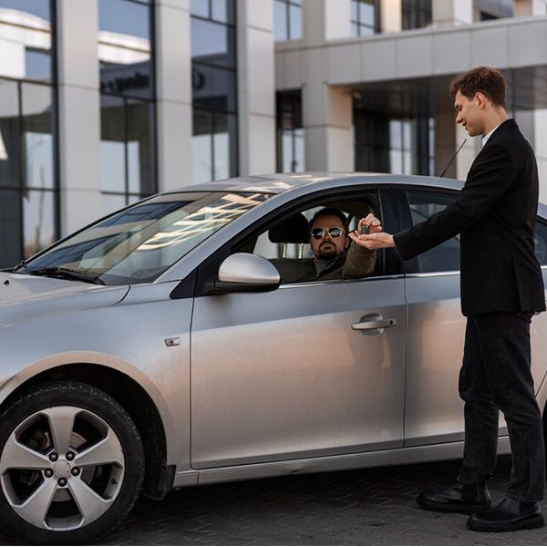 electric vehicle for staff tra