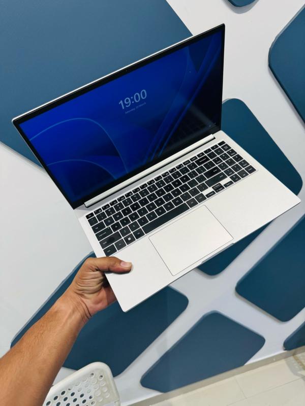 refurbished laptop
