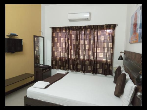 rooms air conditioner