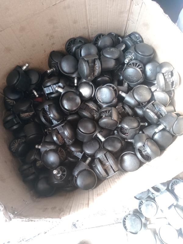 chair parts supplier