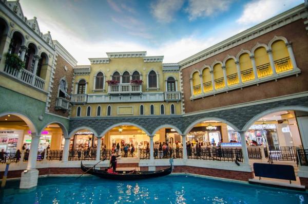 gorgeous attractions