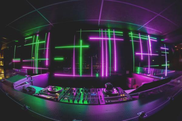installing led walls