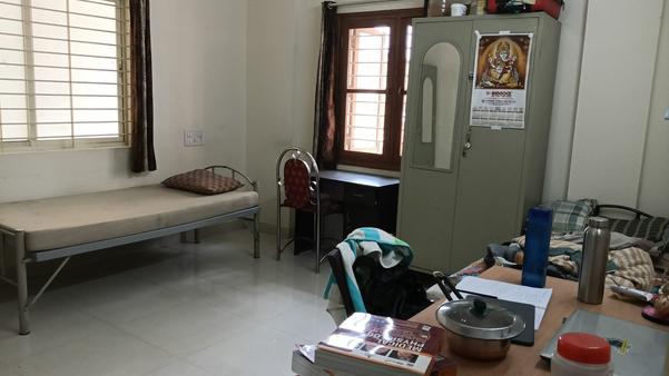 Luxurious PG near south end In