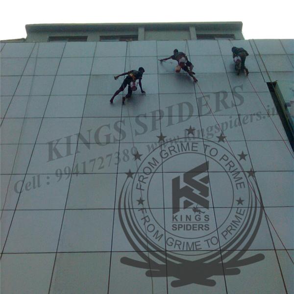 Facade cleaning work in Chenna