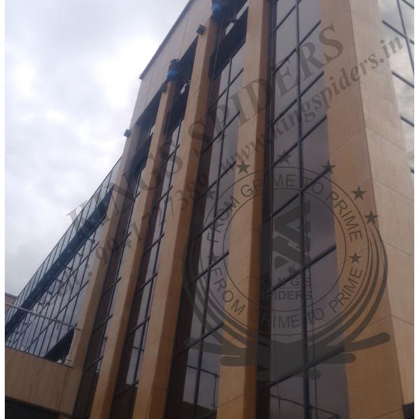 Facade cleaning work in Chenna