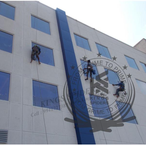 Facade cleaning work in Chenna