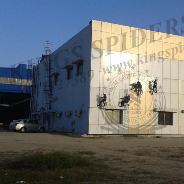 Facade cleaning work in Chenna