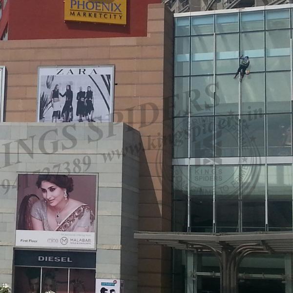 Facade cleaning work in Chenna