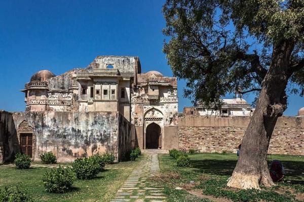 marble cenotaphs in ahar