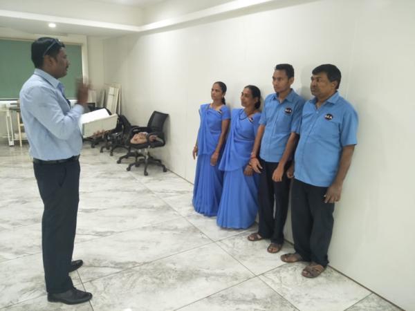 bathroom sanitizing cleaning v