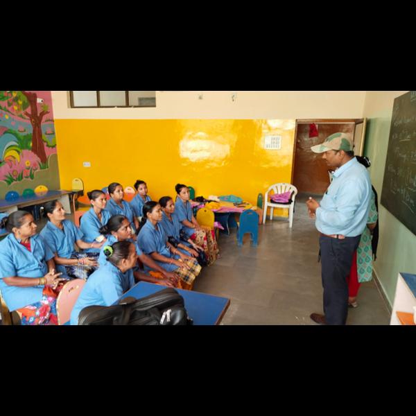 bathroom sanitizing cleaning v