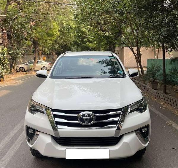 toyota fortuner 4x2 m t 2015 m