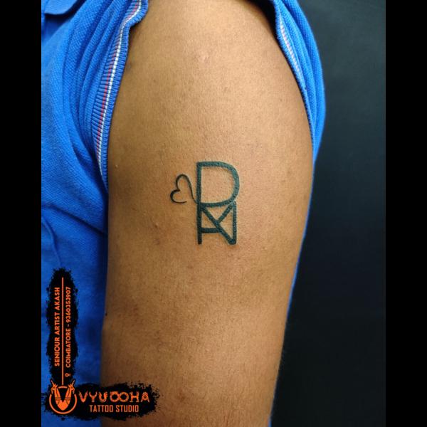 initials dates