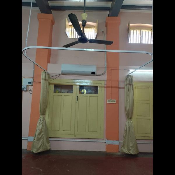 privacyenhancing curtain syste