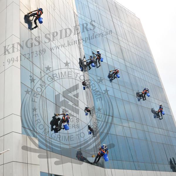 Facade cleaning work in Chenna