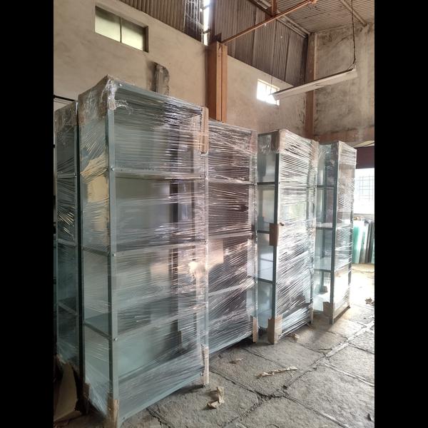 We Manufacturer ofModular office Furniture  Indu