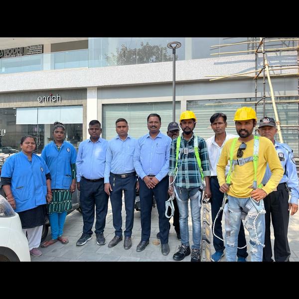 reliable housekeeping vadodara