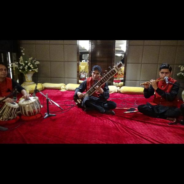 noida strings