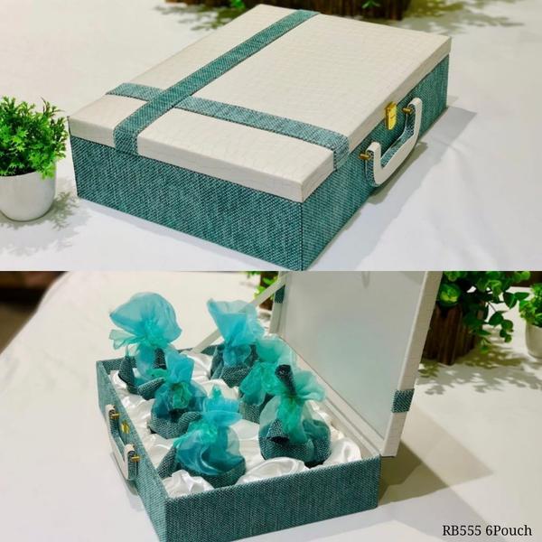 premium dry fruit gift packagi