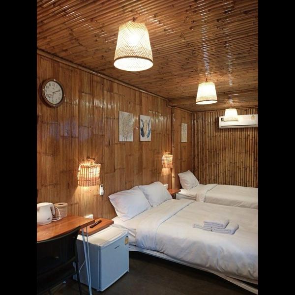 'Soft lights, warm woods,
A b