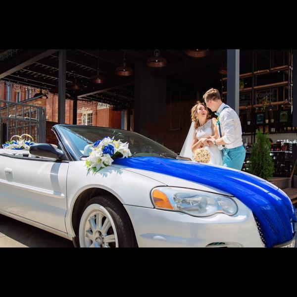 luxury sedans ensures