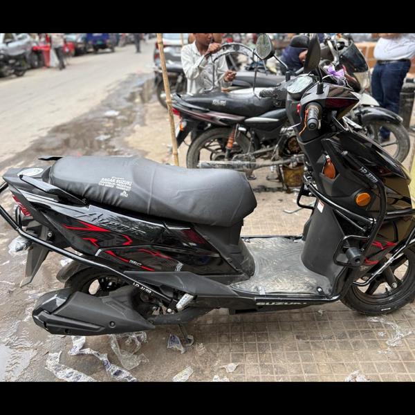suzuki avenis nicely