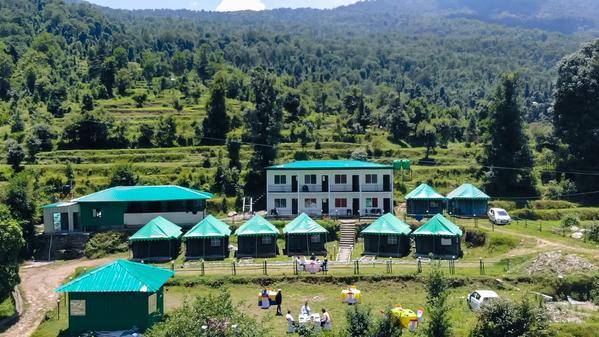 Kedarnath hotel available. 2 m