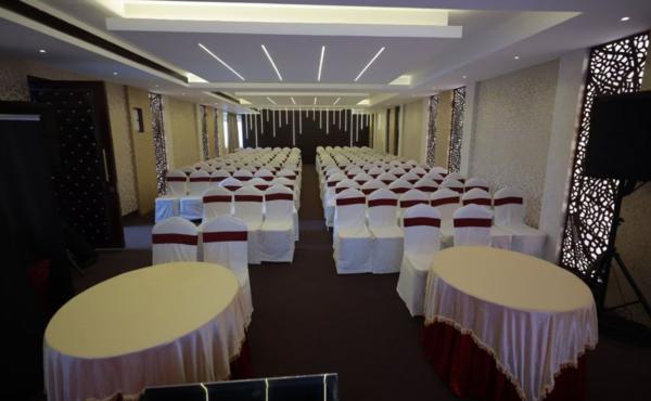spacious birthday party venue 