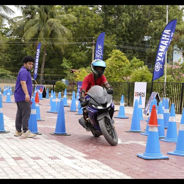 two wheeler dealer in kk nagar