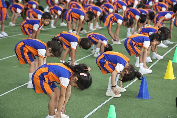 junior kg near malad west