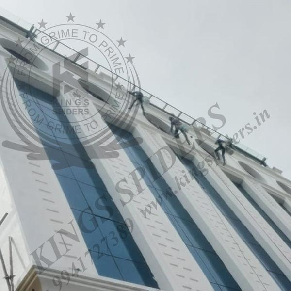 Facade cleaning work in Chenna