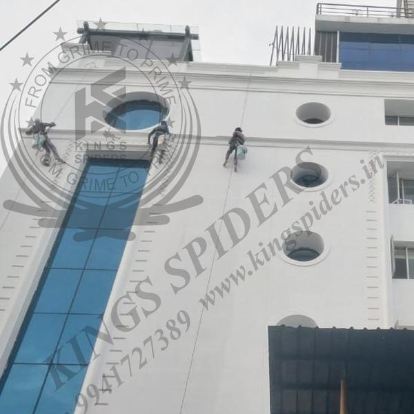 Facade cleaning work in Chenna