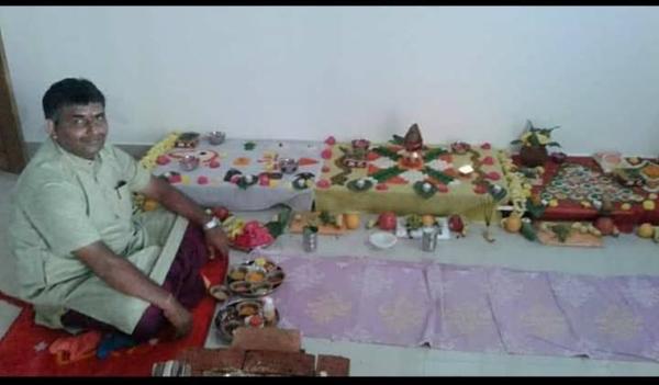 Pandit for Satyanarayan katha 