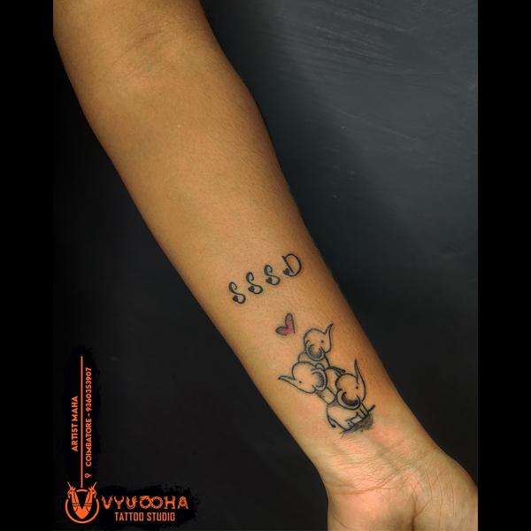 minimalist family tattoo artis