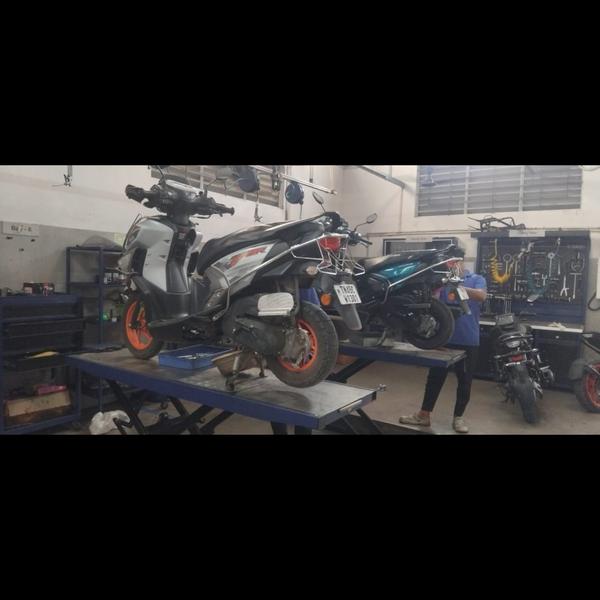 yamaha bike repair srirangam