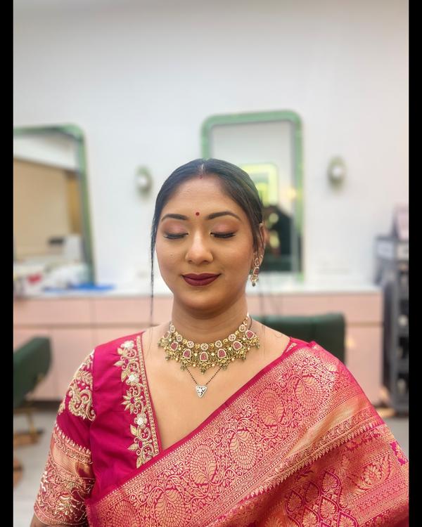 Glam Reception Makeup & hair.

Plumzstud