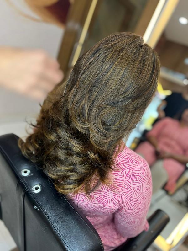 Best hairstyling and haircolouring Best 