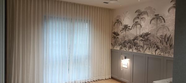curtain and wallpaper installa