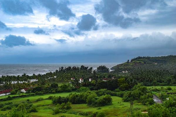 maharashtra tourist places nea