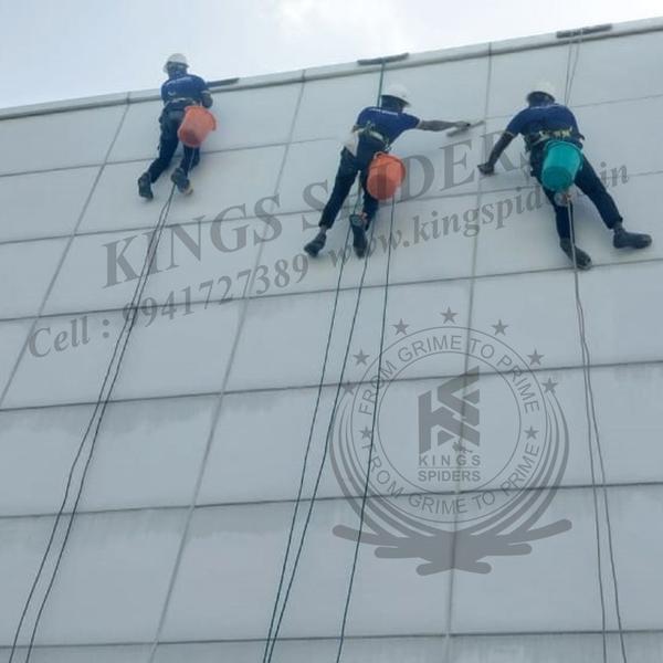 ACP Sheet cleaning work in Che