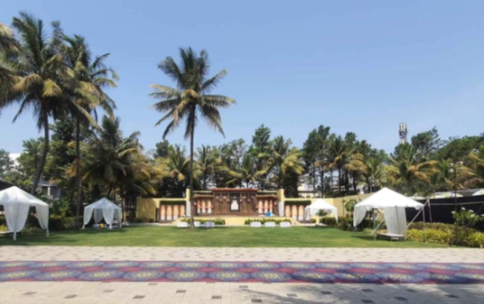 Finding the best A/C banquet h