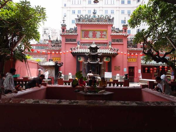 jade statue