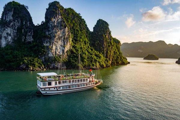 private cruises